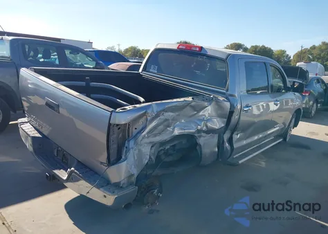 2010 Toyota Tundra Limited 5.7L V8 z USA, uszkodzony, nr VIN 5TFFY5F13AX093024